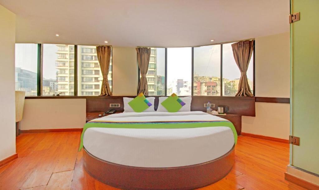 Hotel Pacific By Bestays Mumbai Exterior foto